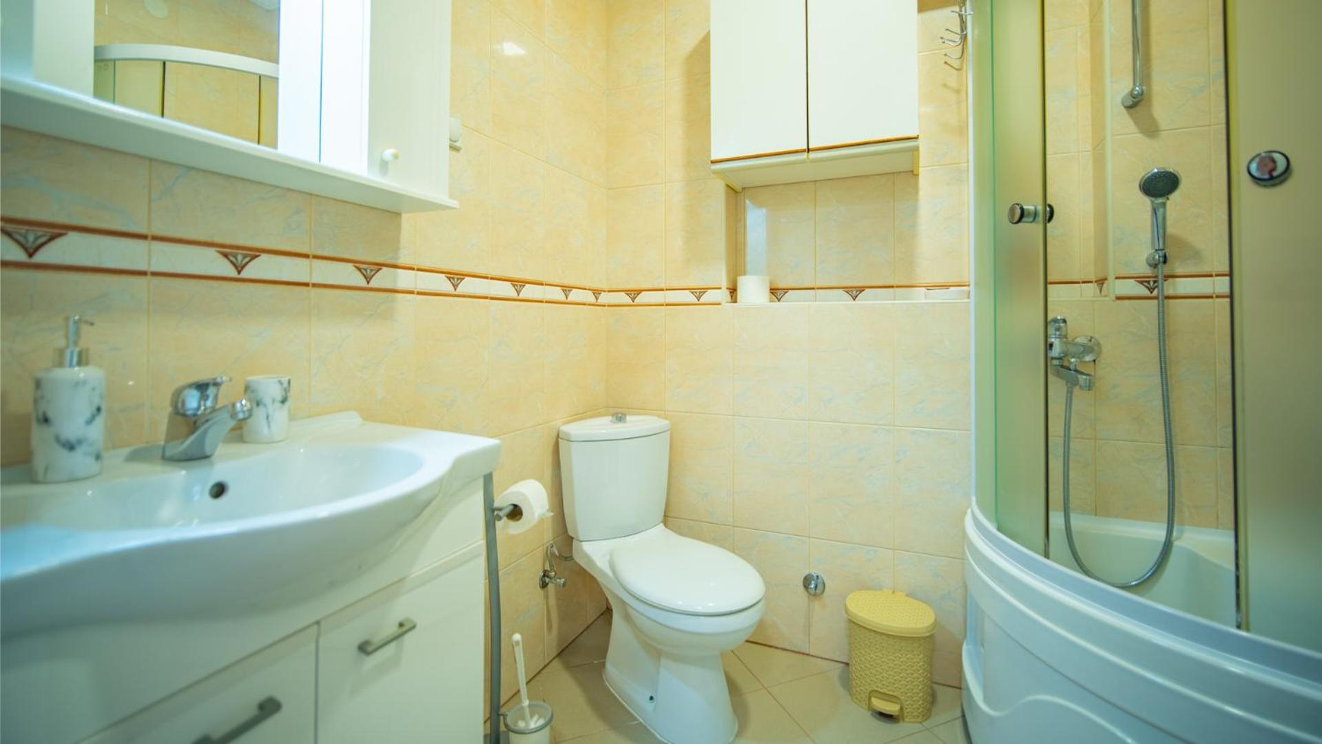 Apartmani Ana 蒂瓦特 外观 照片