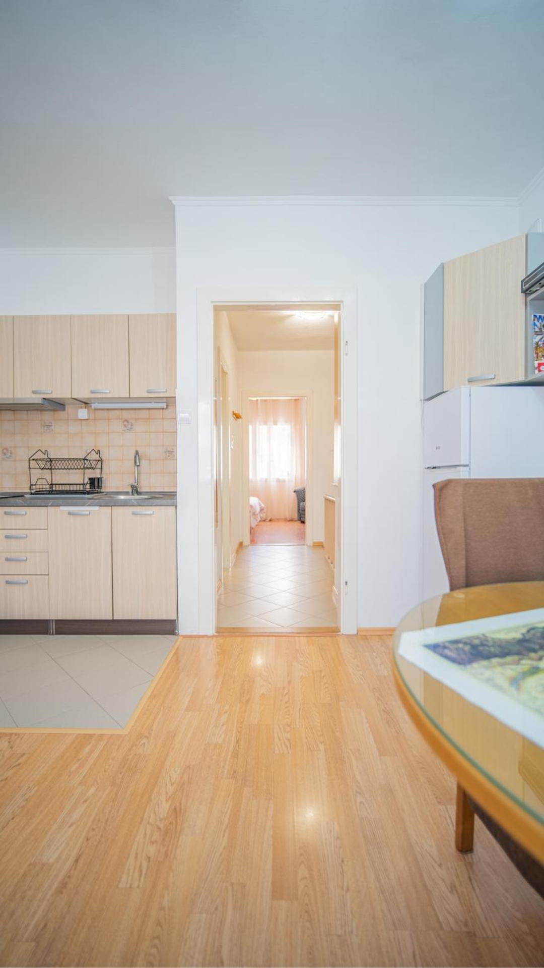 Apartmani Ana 蒂瓦特 外观 照片