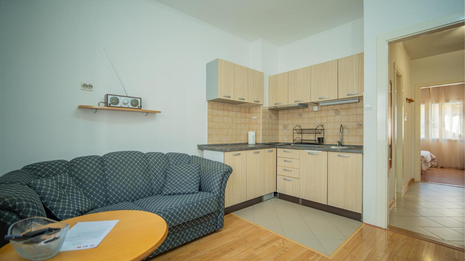 Apartmani Ana 蒂瓦特 外观 照片