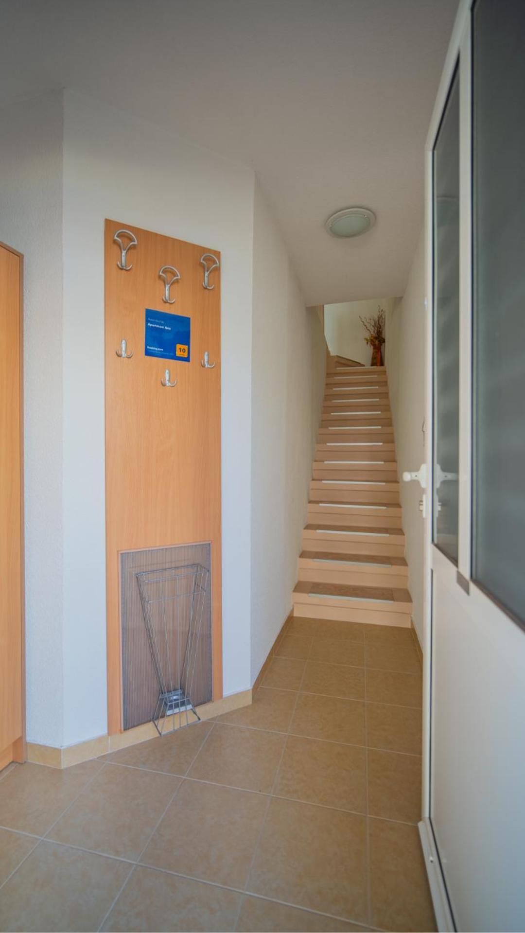 Apartmani Ana 蒂瓦特 外观 照片
